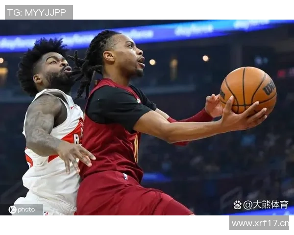 加兰半场表现出色8投4中贡献12分1板6助3断助队争胜