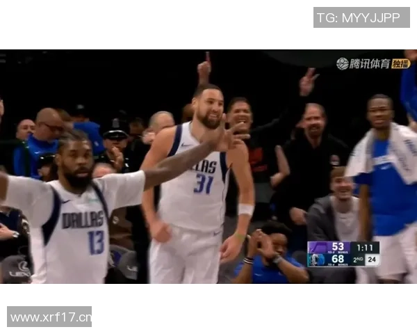 克莱三节狂砍23分三分球11投6中成功突破17000分大关